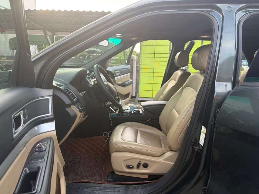 Ford Explorer 2.3T AWD Trend Edition 6