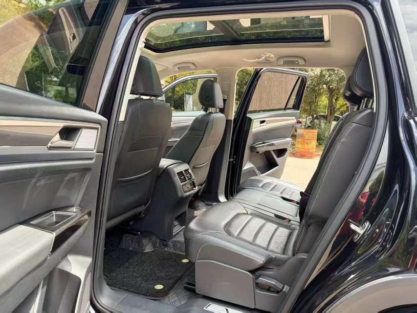 Volkswagen Teramont 530 2.5T V6 Engine AWD Luxury Edition 6
