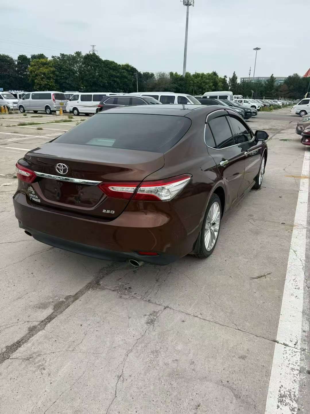 Toyota Camry 2.5 Luxury 5