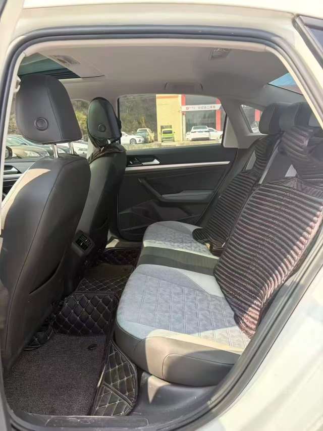 Volkswagen Lavida 2023 1.4T Manyi Edition 5
