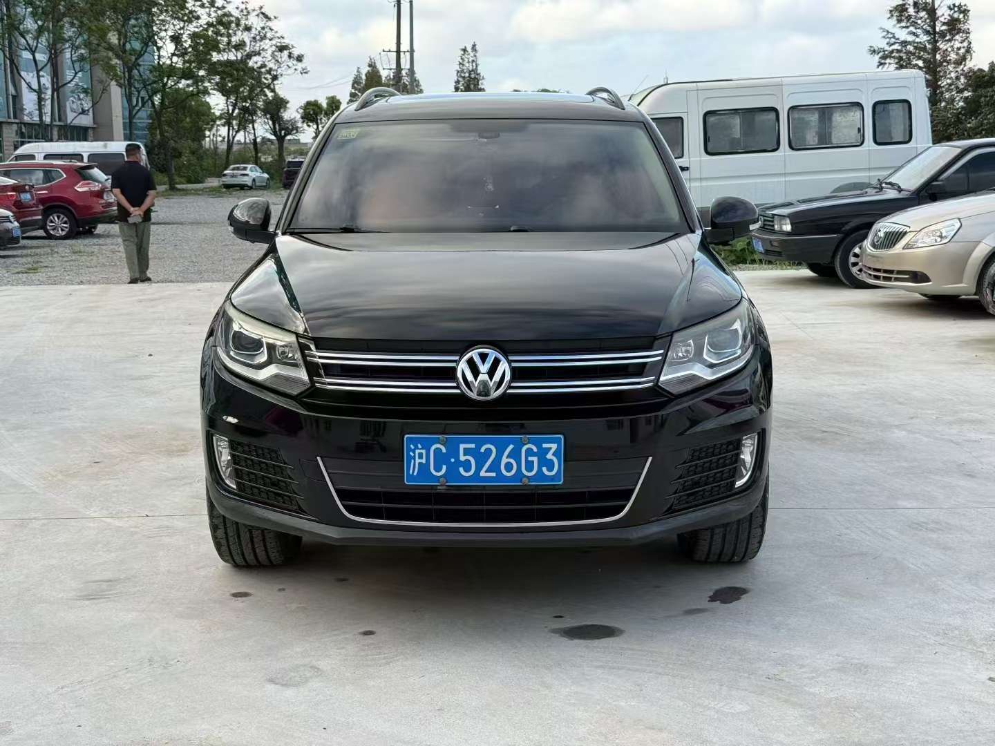 Volkswagen Tiguan 1.8T Automatic Sunroof
