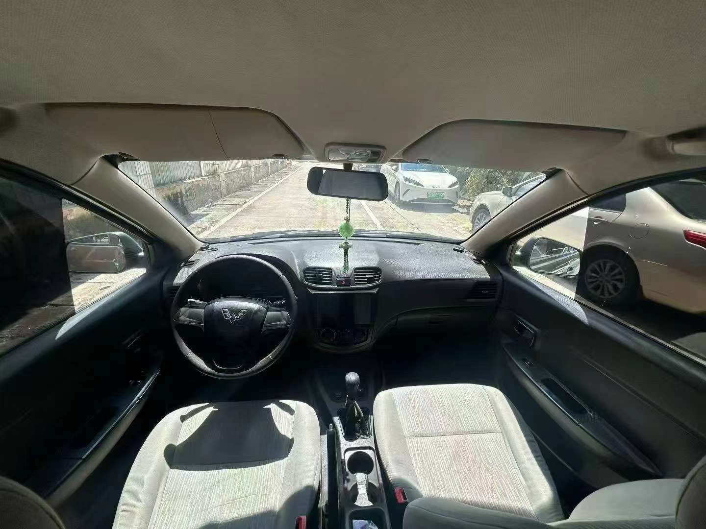 Wuling Hongguang S 6