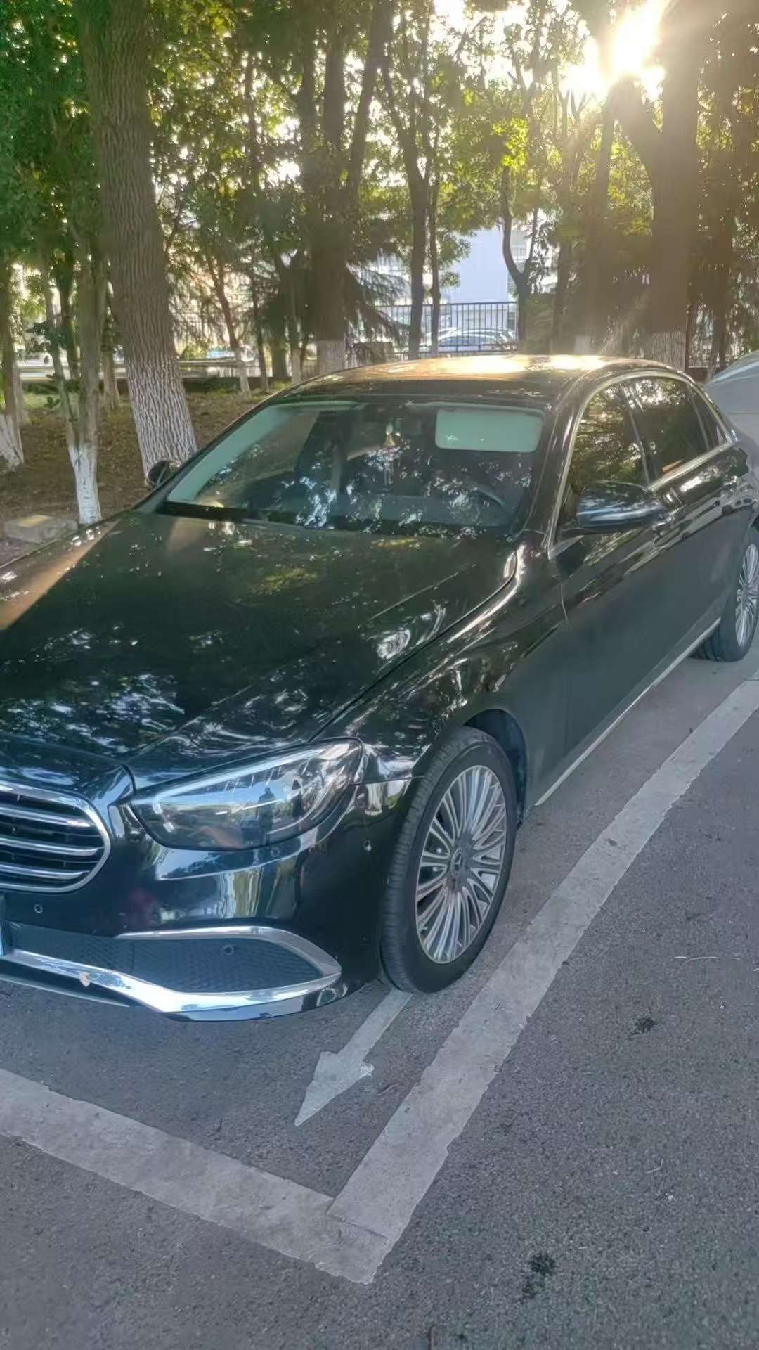 Mercedes-Benz E-Class 2023 E300L Fashion Edition 2