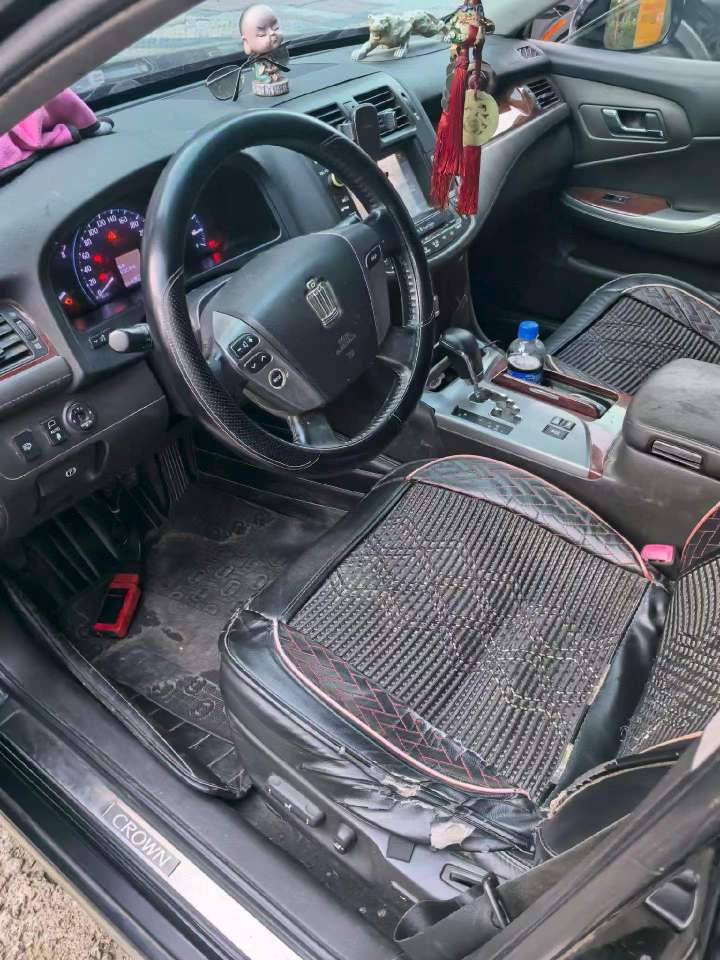 Toyota Crown 2013 2.5L Automatic Sunroof 5