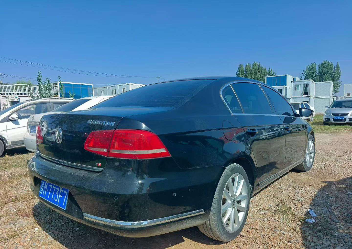Volkswagen Magotan 1.8T Automatic with Power Windows 9