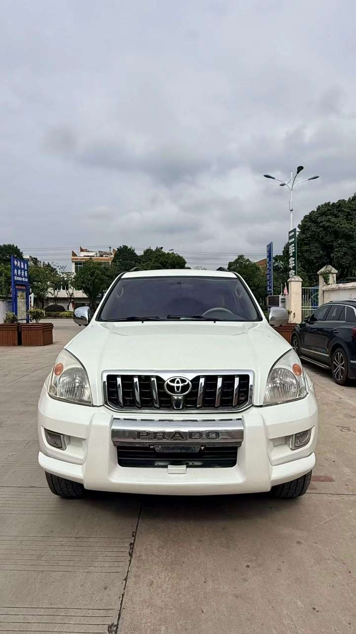 Toyota Prado 2
