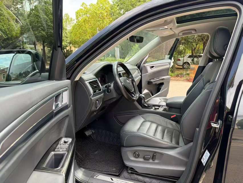 Volkswagen Teramont 530 2.5T V6 Engine AWD Luxury Edition 4