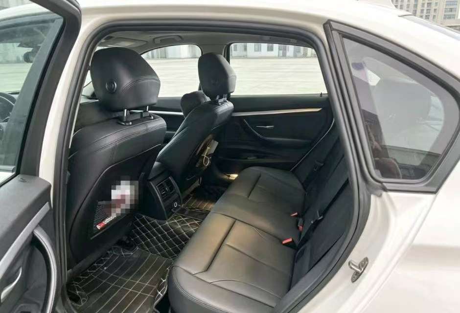 BMW 3 Series GT 2.0T Style 8
