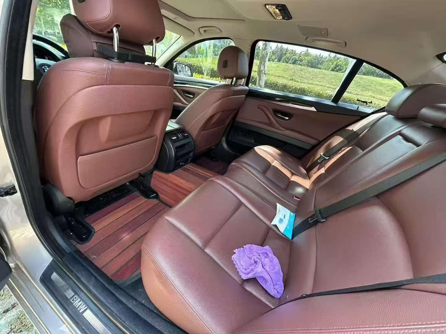 BMW 5 Series 525Li 4