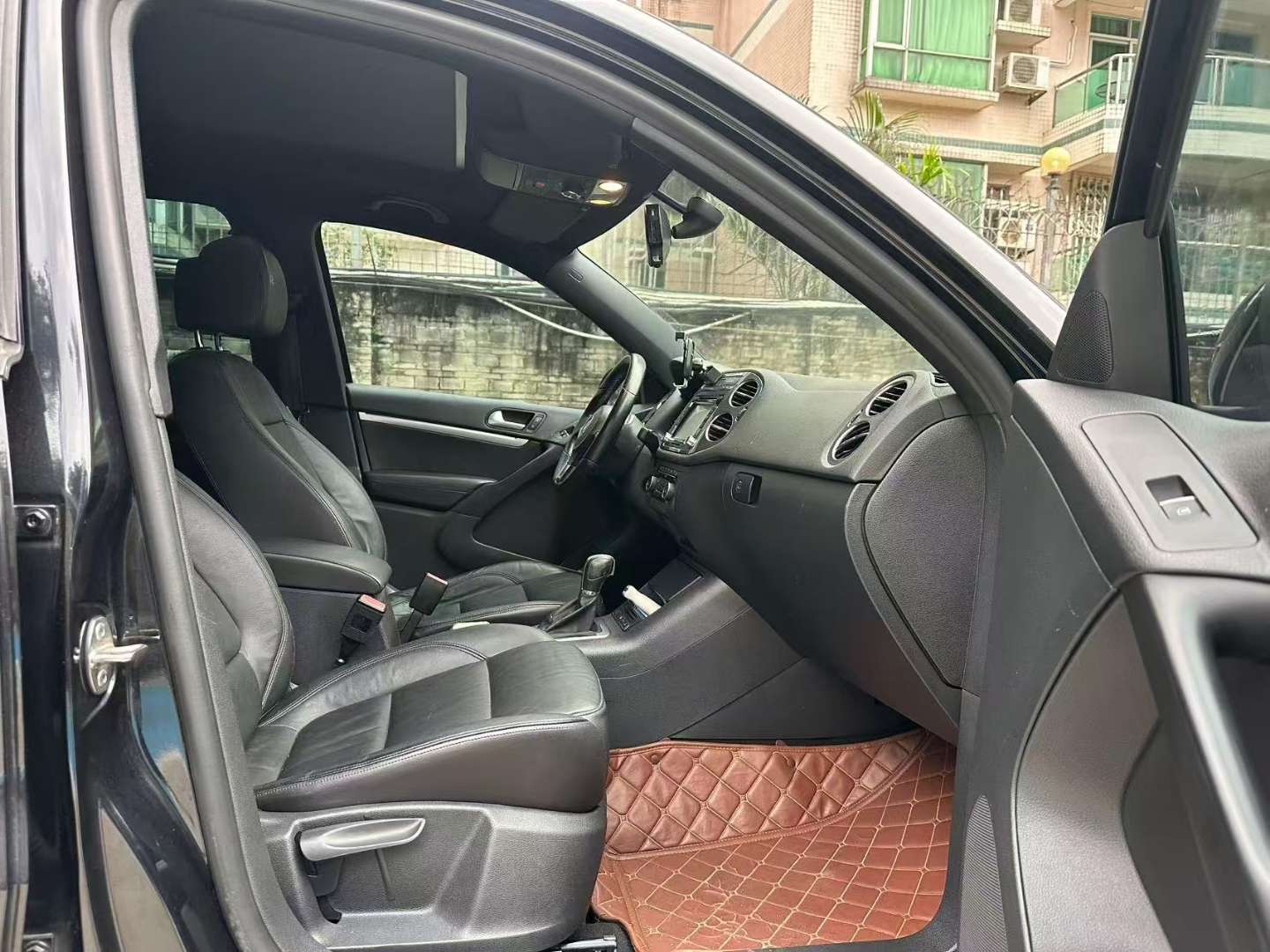 Volkswagen Tiguan 2.0TSI Exclusive Edition 7
