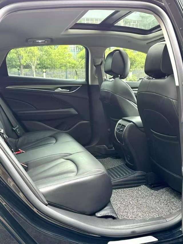 Buick LaCrosse 2.0T 652 Luxury 7