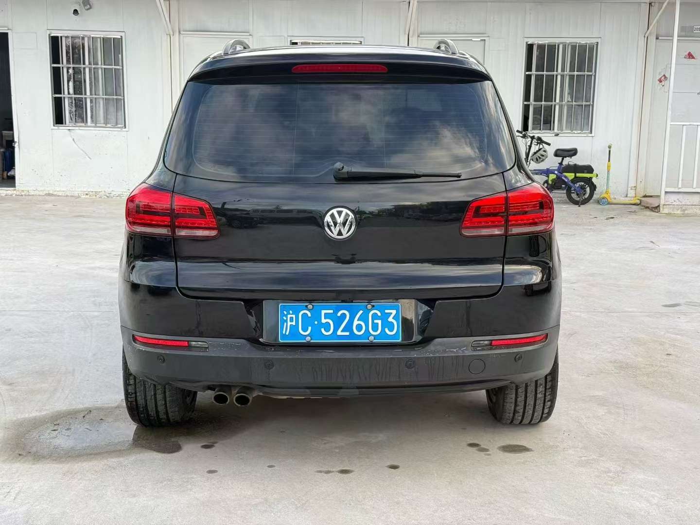 Volkswagen Tiguan 1.8T Automatic Sunroof 5