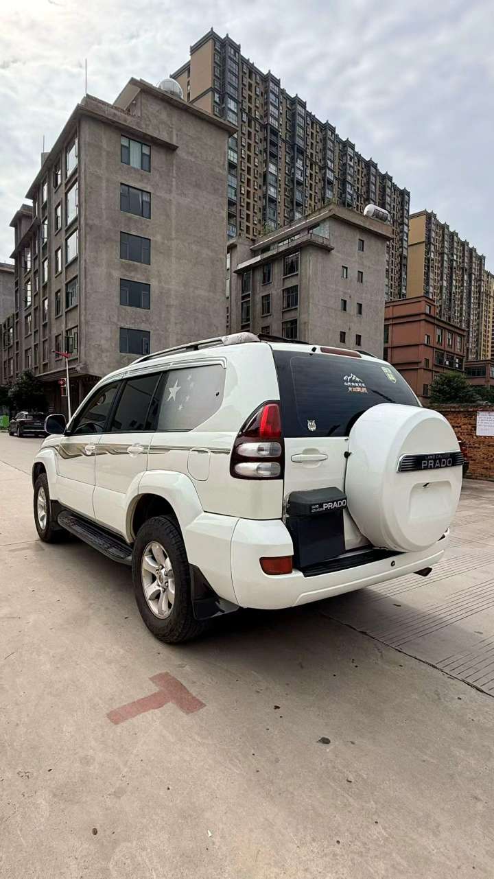 Toyota Prado 7