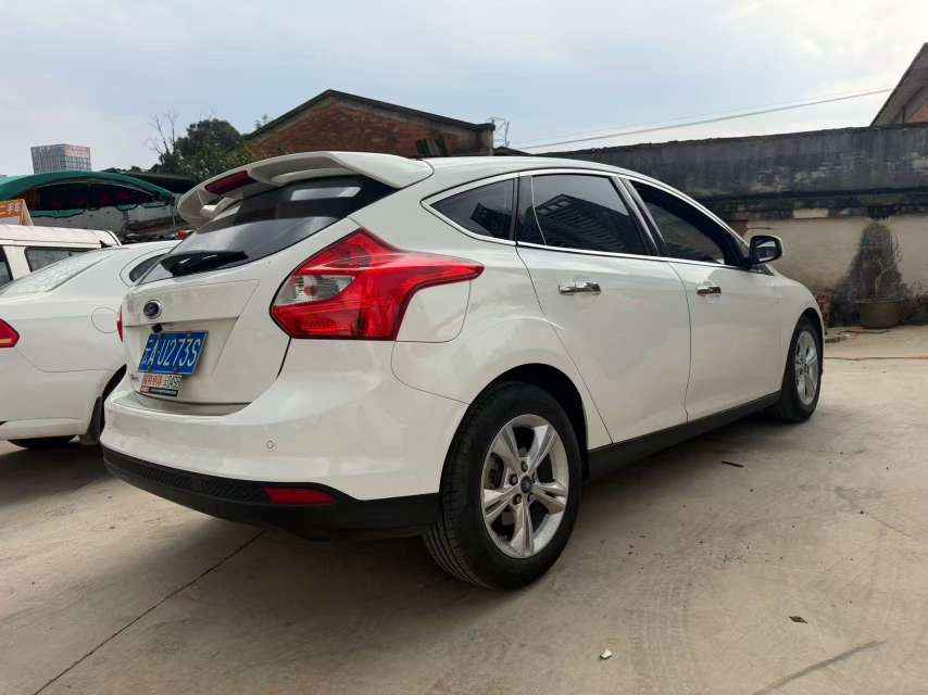 Ford Focus 5