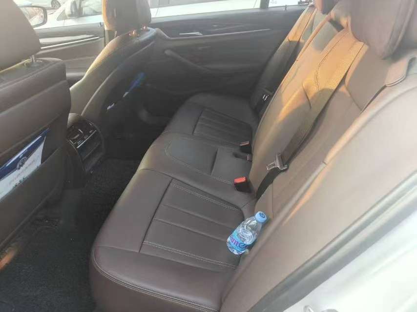 BMW 5 Series 525Li Luxury Package 6