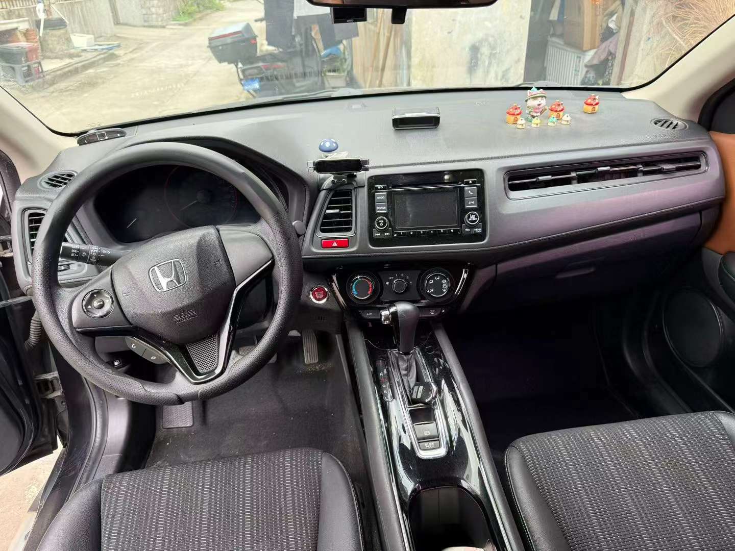 Honda Vezel 1.8L Pioneer Edition 8