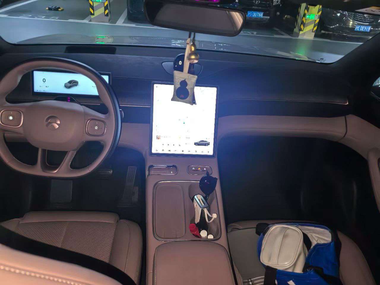 NIO ES6 5