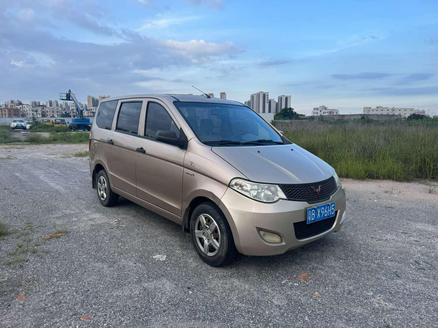 Wuling Hongguang 2014 1.5 Manual