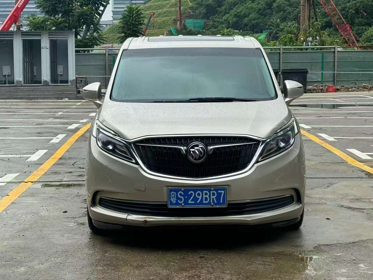 Buick GL8 2.0T ES28T Comfort 2
