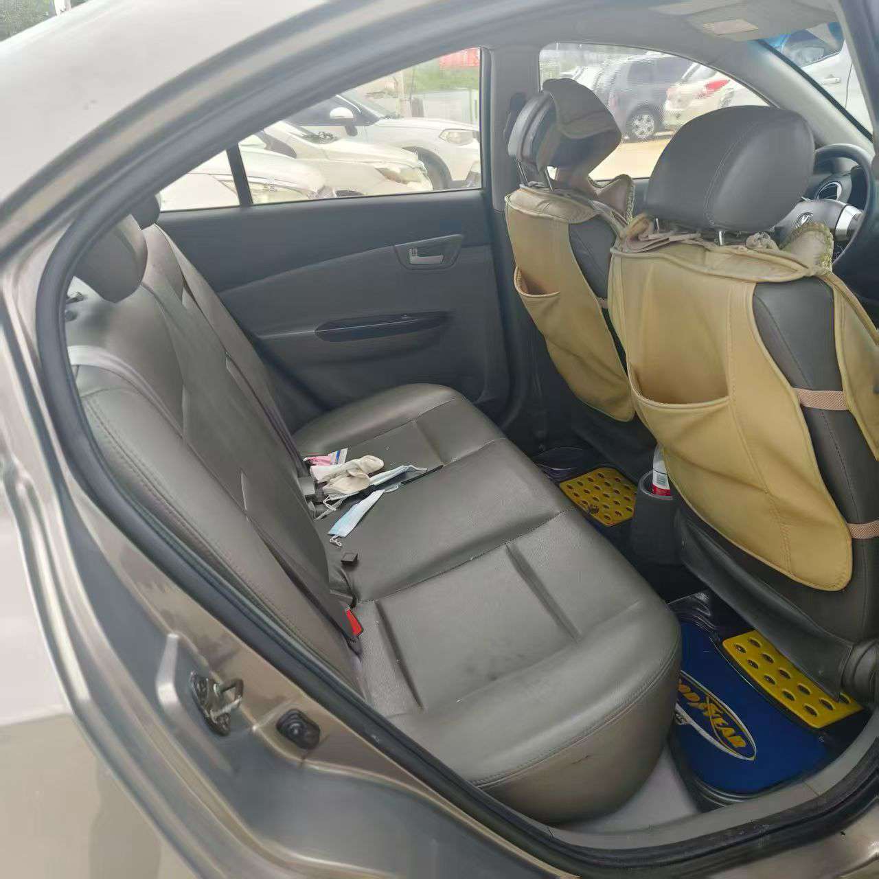 Changan YueXiang 6