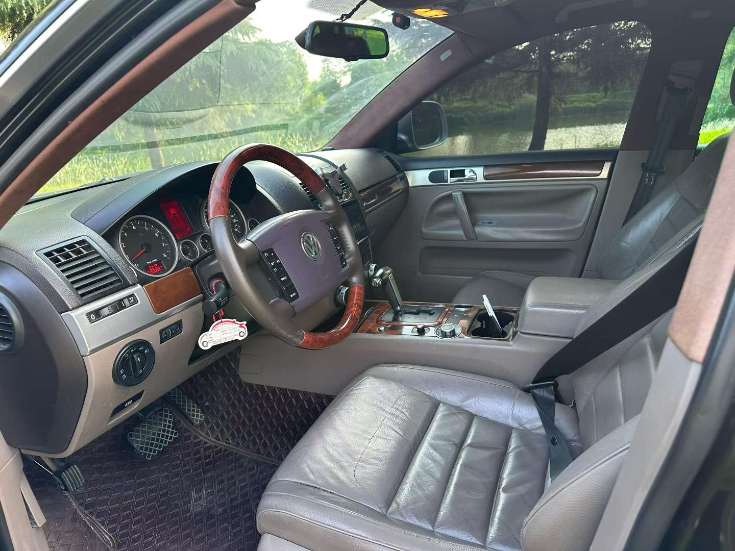 Volkswagen Touareg 7