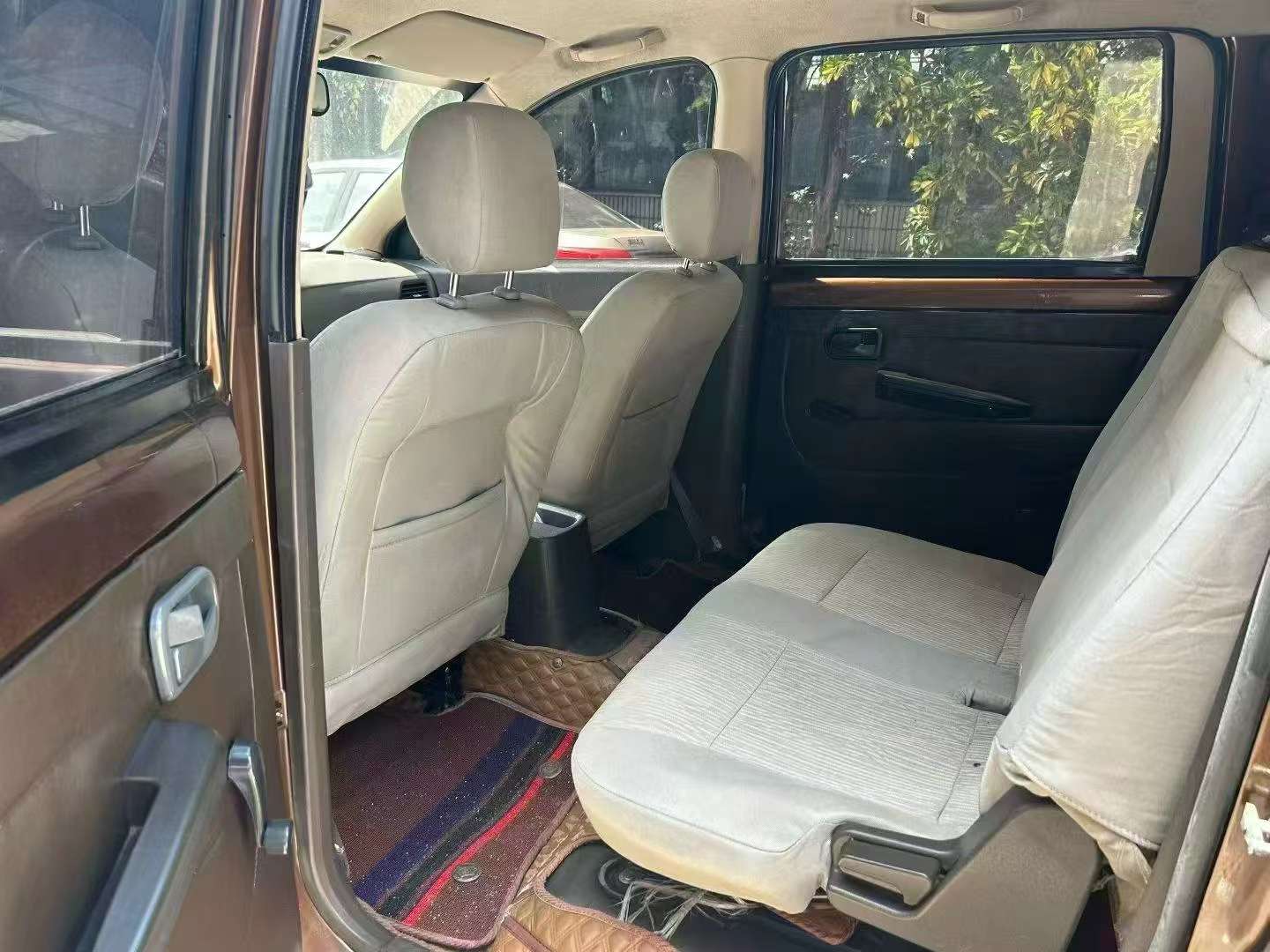 Wuling Hongguang S 5