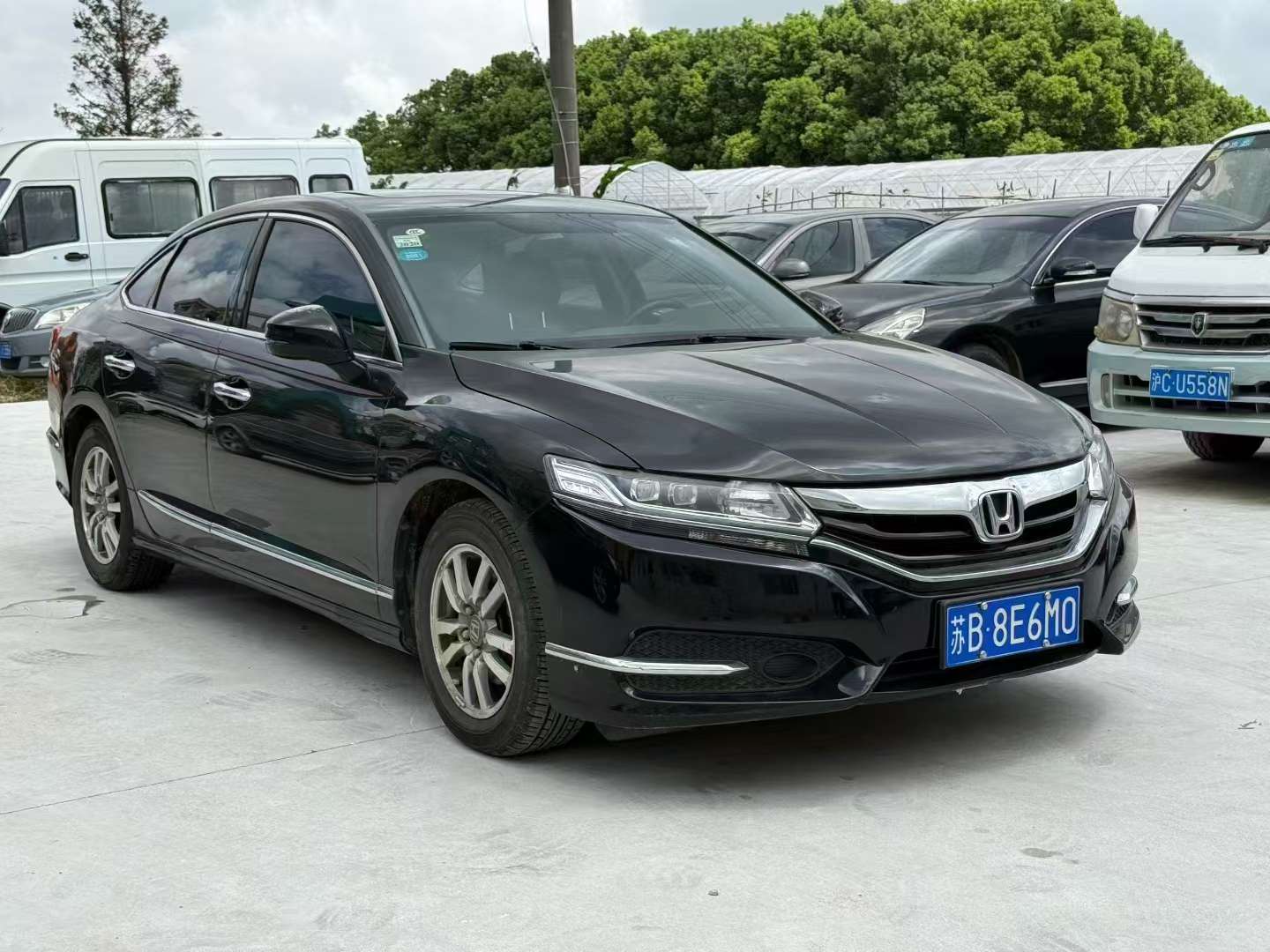 Honda Spirior 2.0L Automatic Sunroof 3