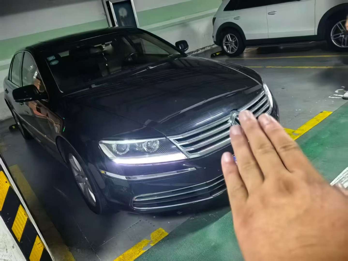 Volkswagen Phaeton 3.0L Executive
