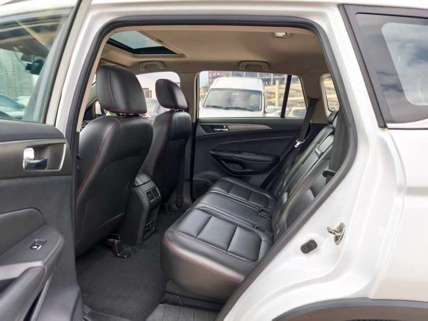 Changan CS75 7