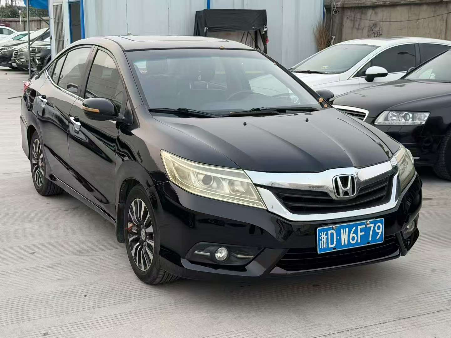 Honda Lingpai 2015 1.8T Luxury Edition 3
