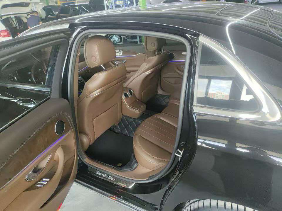 Mercedes-Benz E-Class E300L Fashion 5