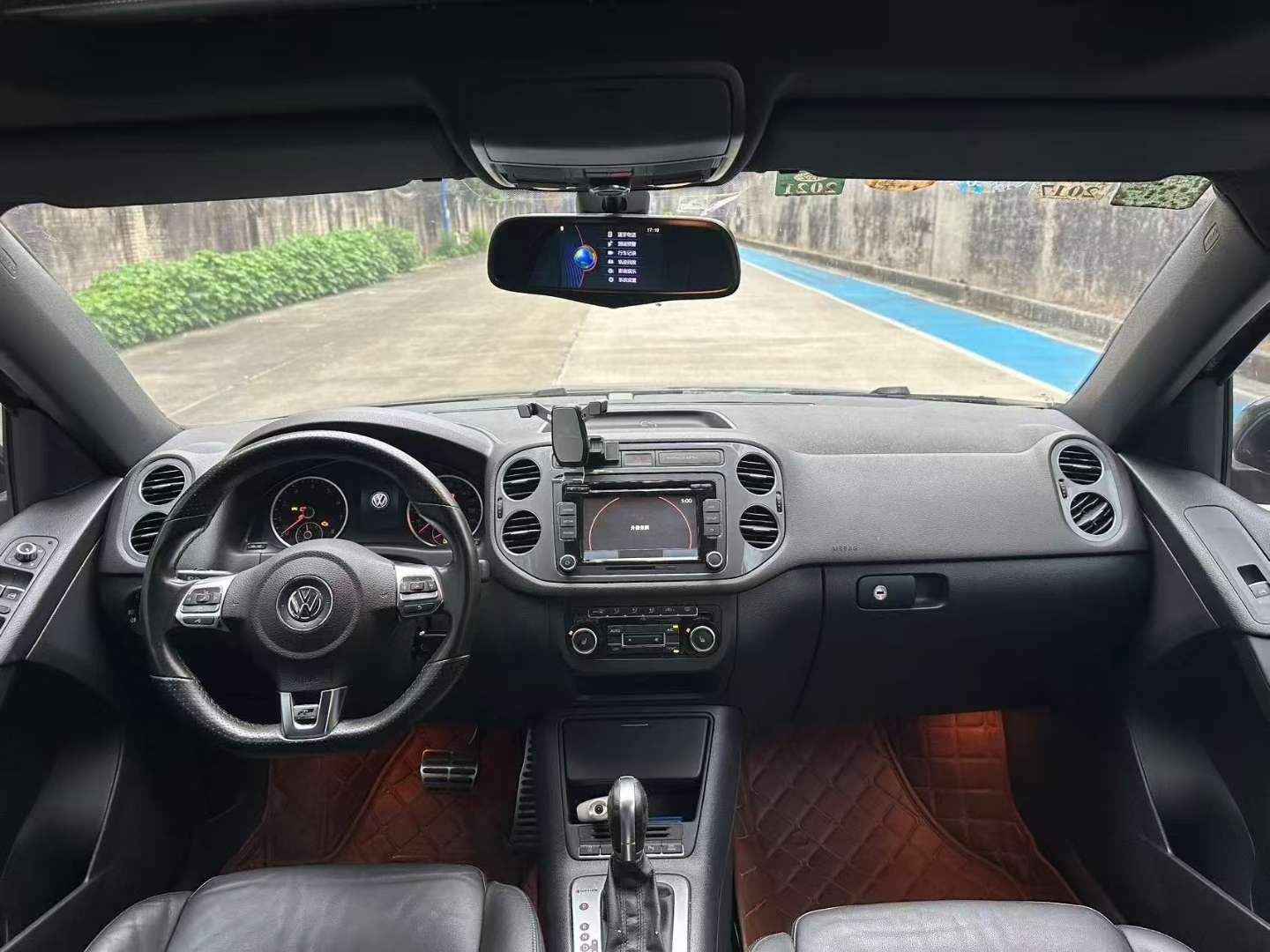 Volkswagen Tiguan 2.0TSI Exclusive Edition 5