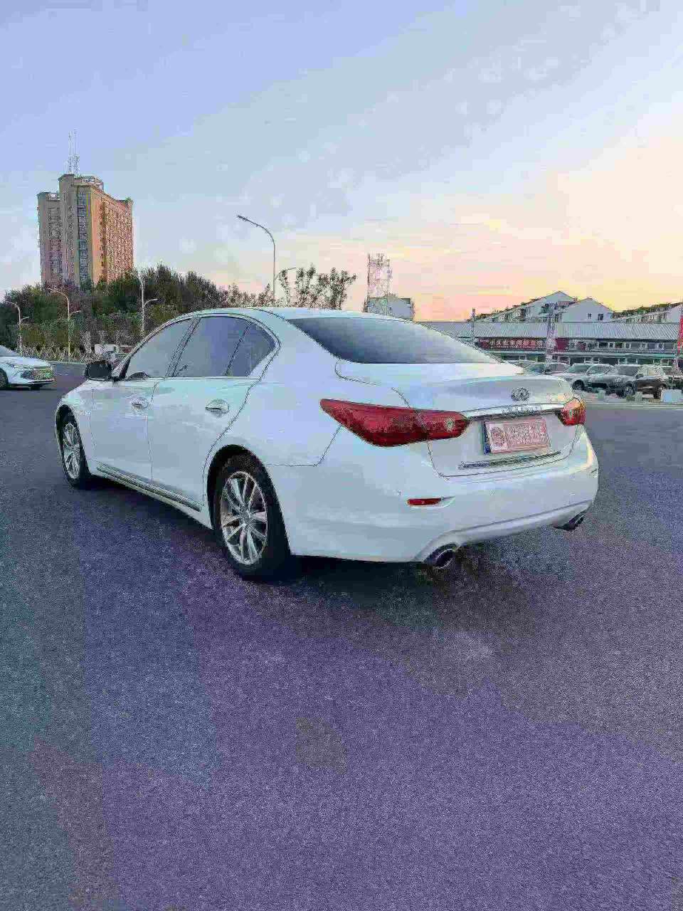 Infiniti Q50L 2015 2.0T Automatic 8