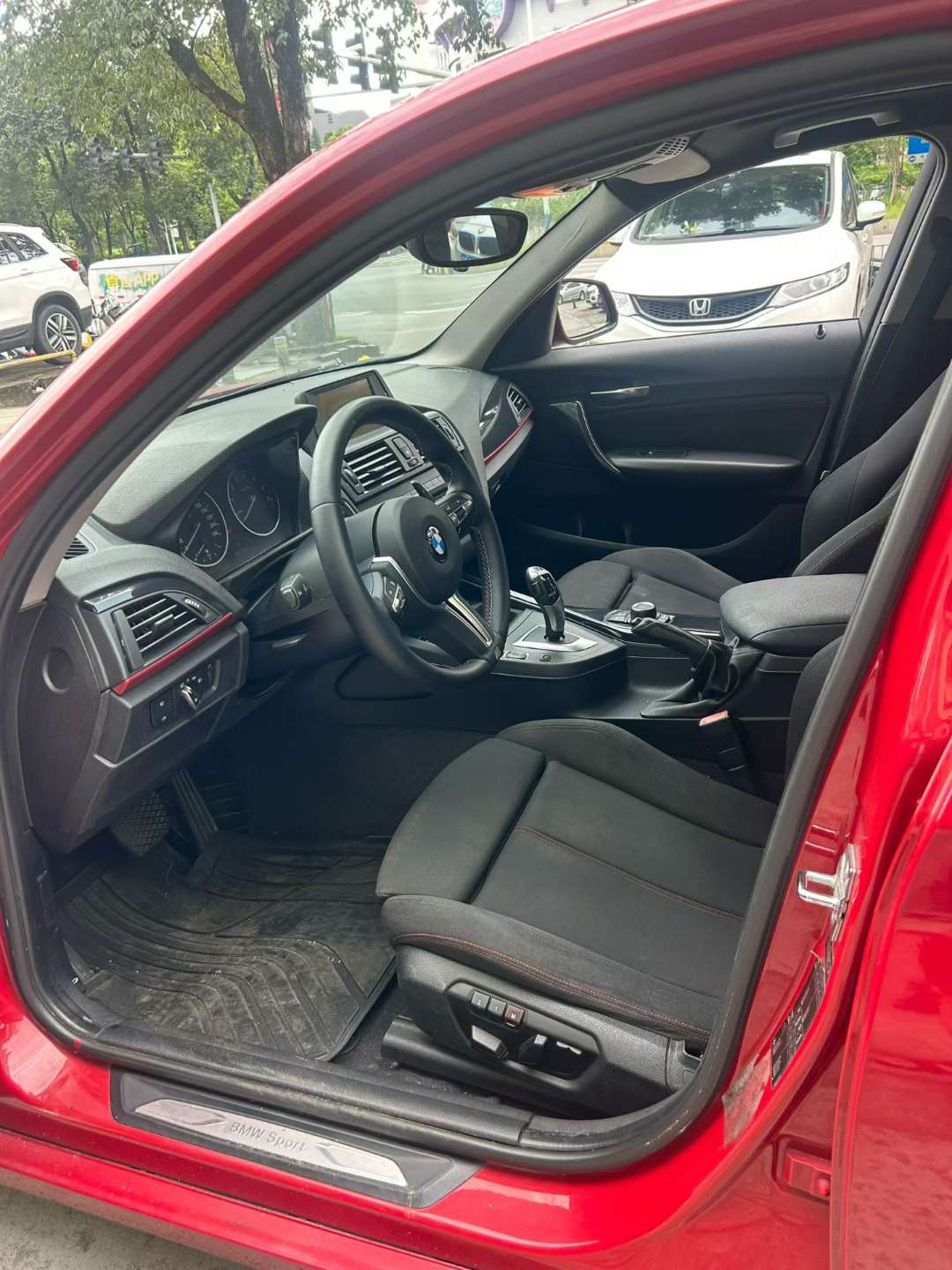 BMW 1 Series 2012 118i Sport Edition 2