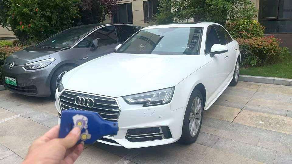 Audi A4L 2019 2.0TFSI 40TFSI Prestige 2