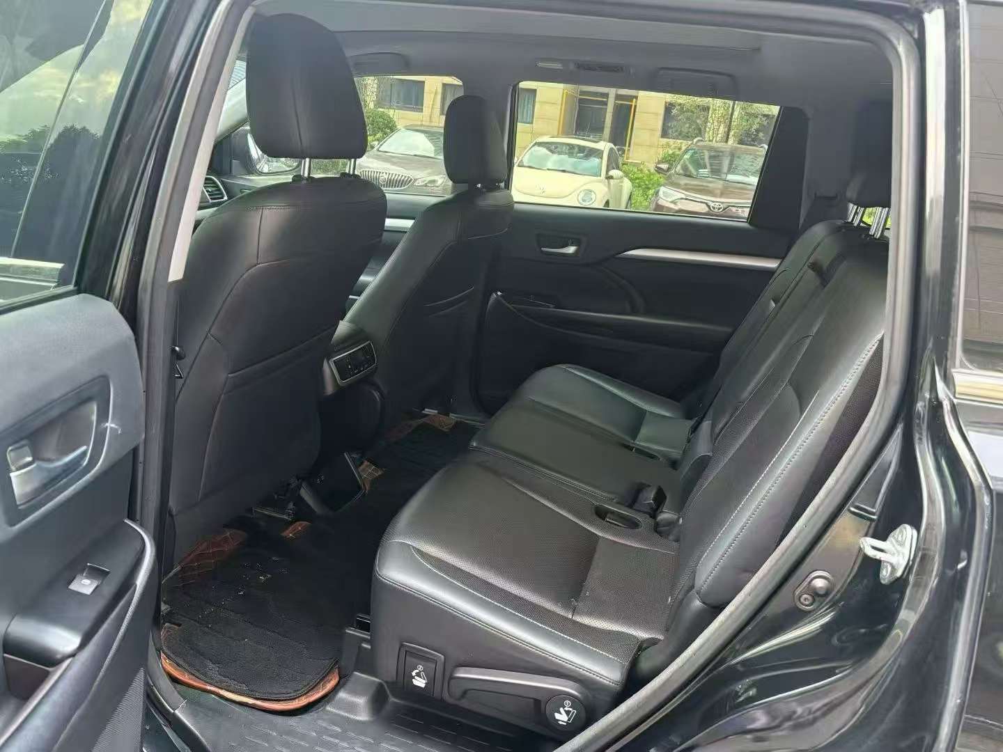Toyota Highlander 2.0T AWD Luxury 7-Seater 7