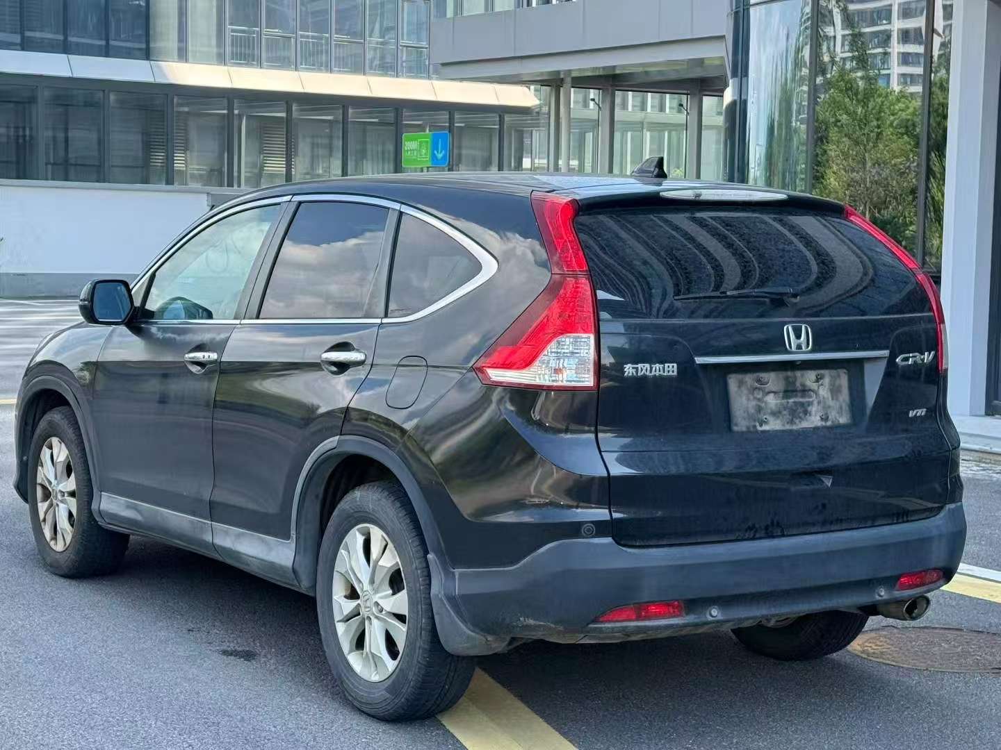 Honda CR-V 2.4L Automatic Sunroof 7