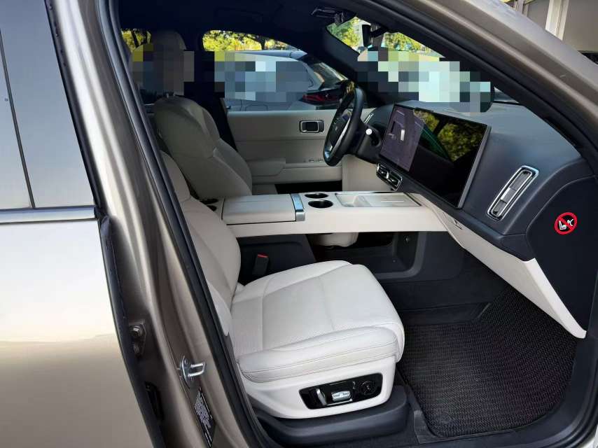 Li Auto Li L8 AIR 4