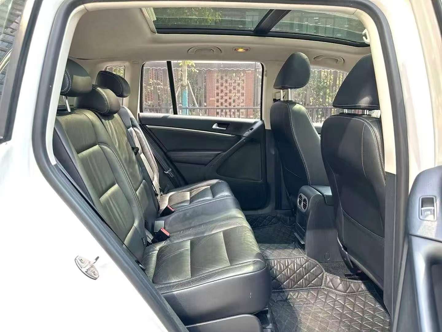 Volkswagen Tiguan 300TSI Automatic 2WD Silk Road Comfort 6