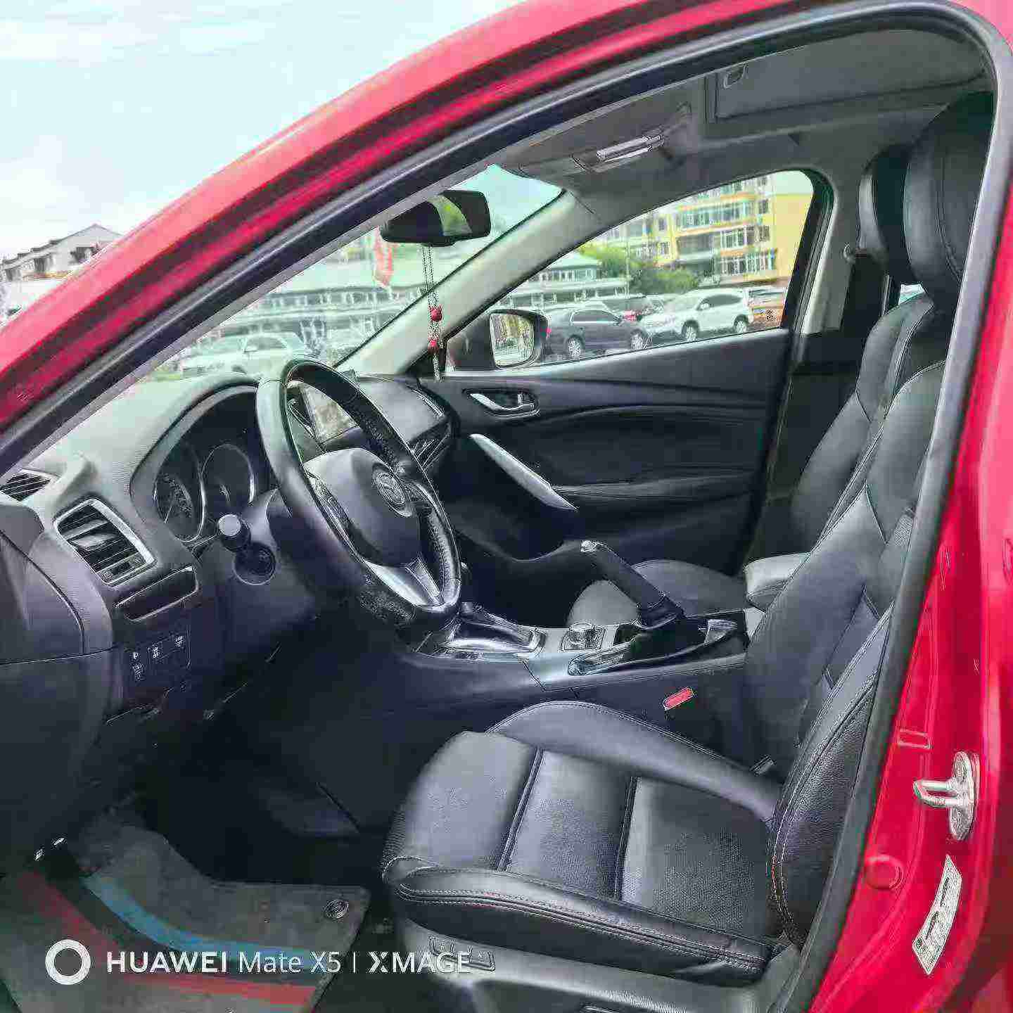 Mazda Atenza 2.0 Top Trim 4