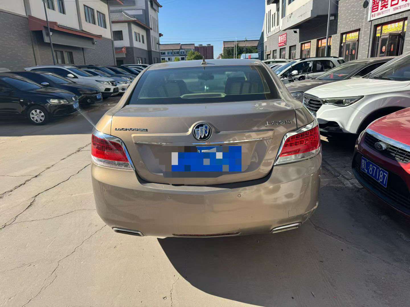 Buick LaCrosse 4
