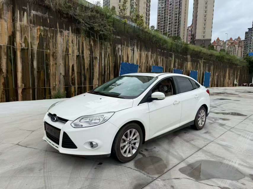 Ford Focus 2014 1.6L Automatic High Trim 3
