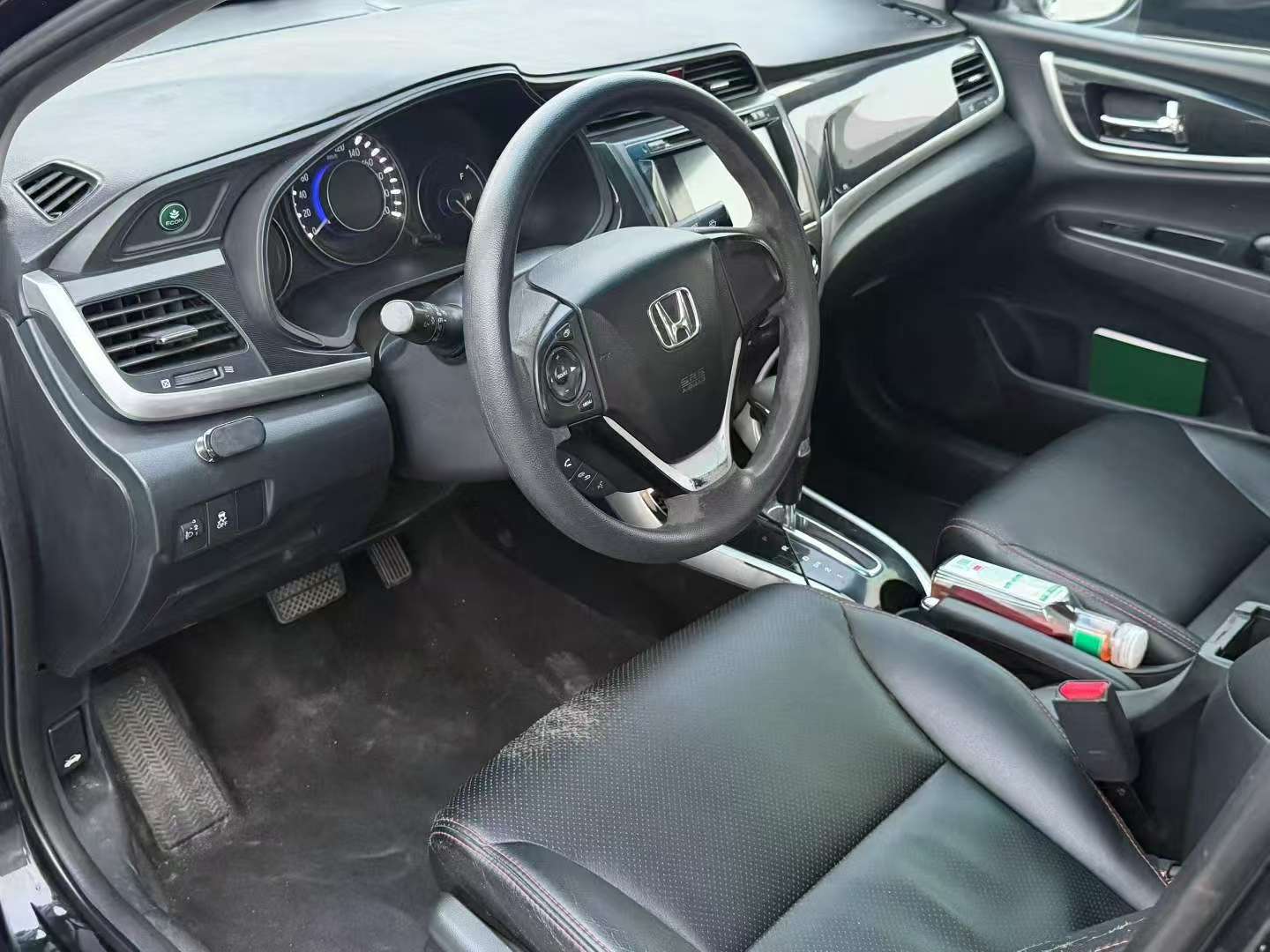 Honda Lingpai 2015 1.8T Luxury Edition 7