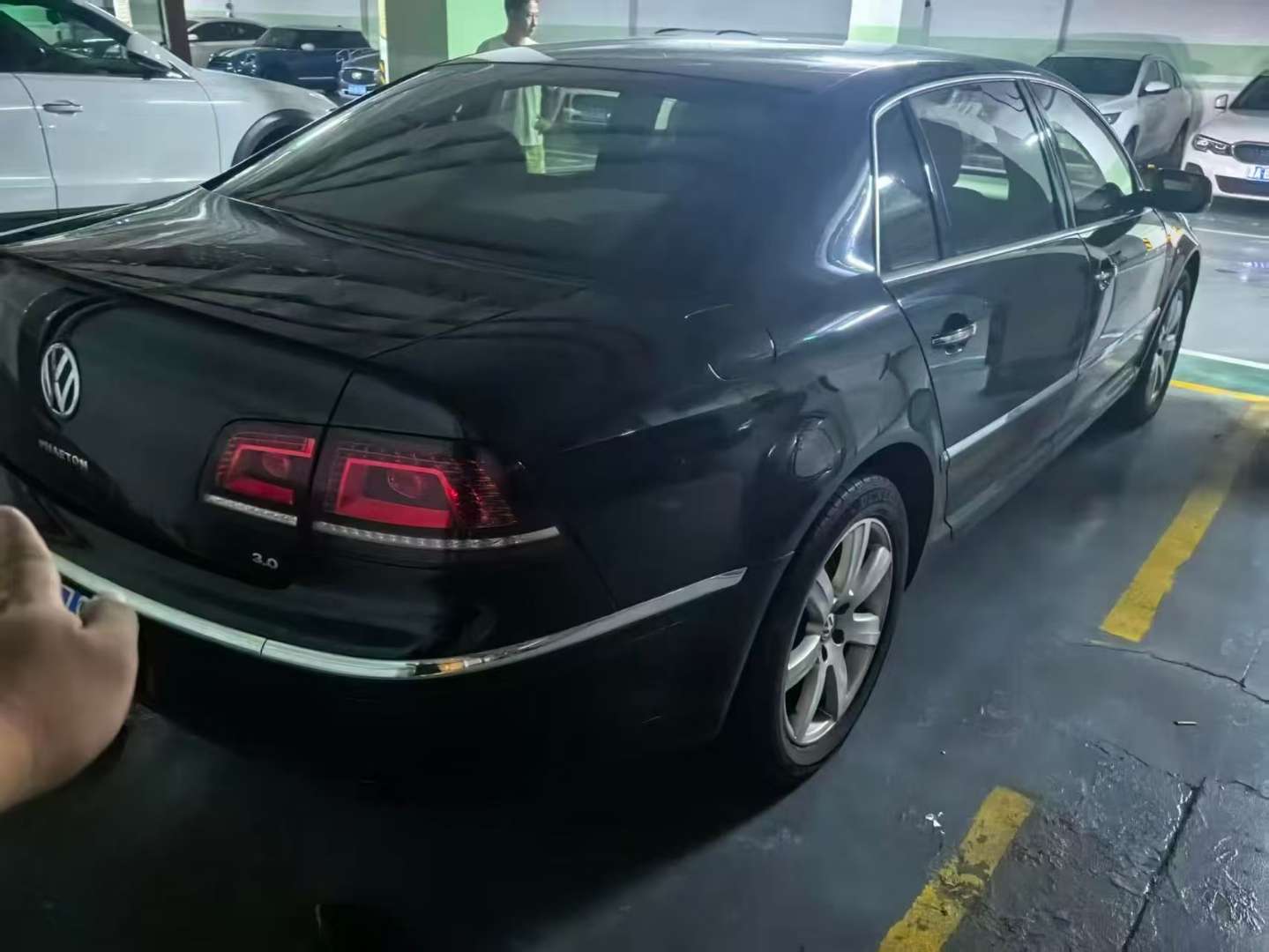 Volkswagen Phaeton 3.0L Executive 4