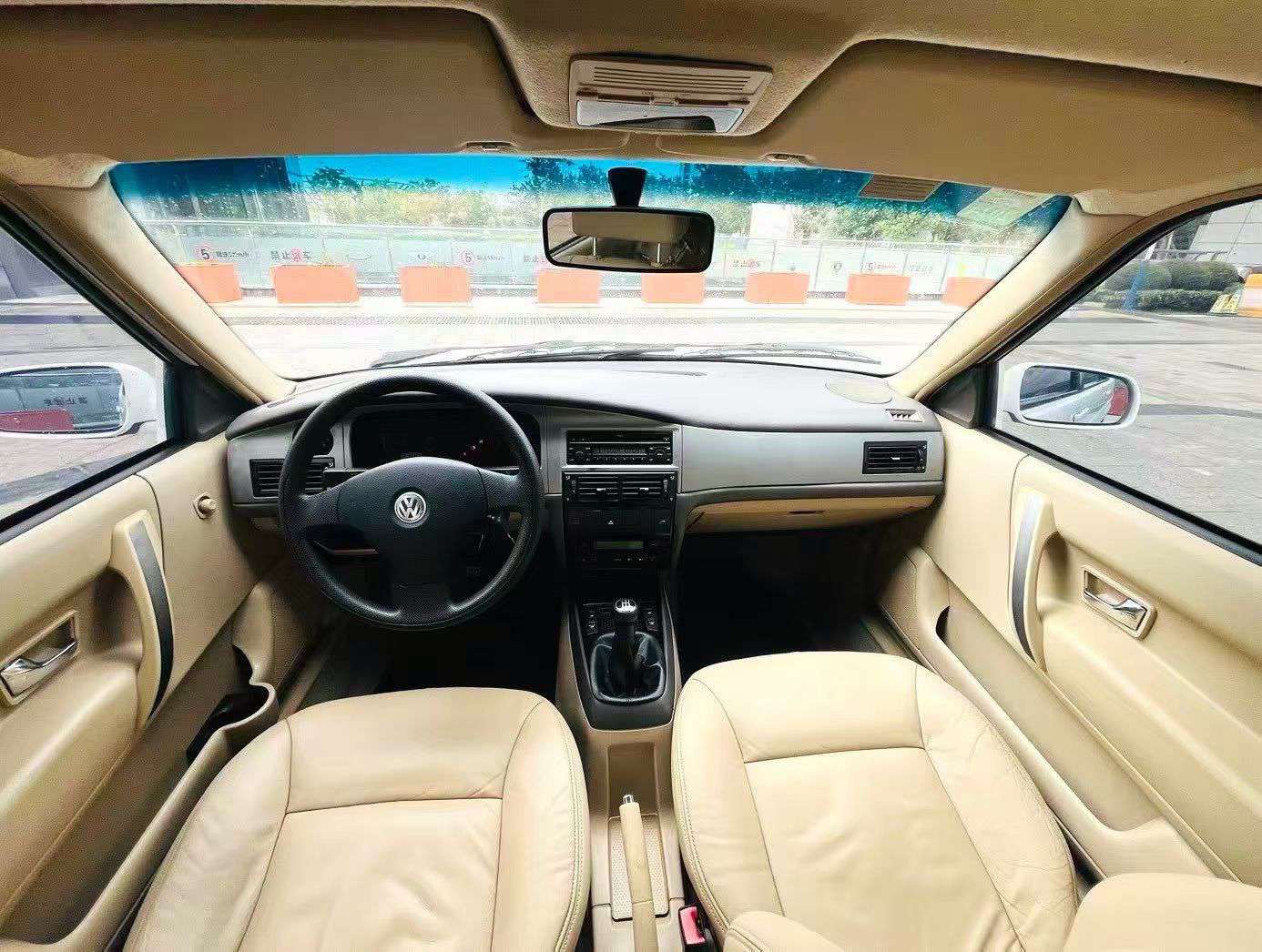 Volkswagen Santana 1.8L 5