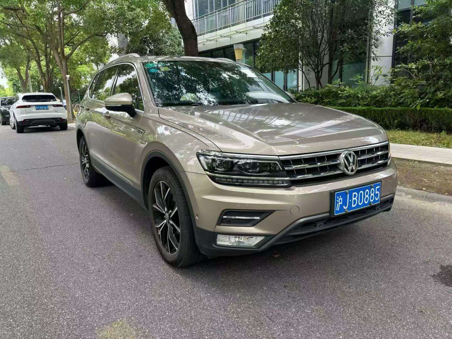 Volkswagen Tiguan L 2017 Automatic AWD Flagship 3