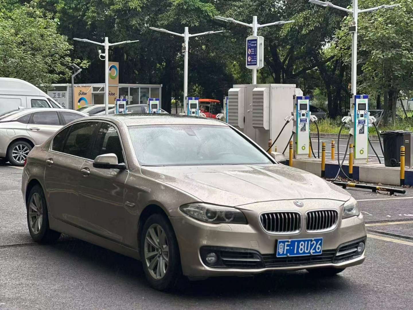 BMW 5 Series 2.0T Elegant Edition 2