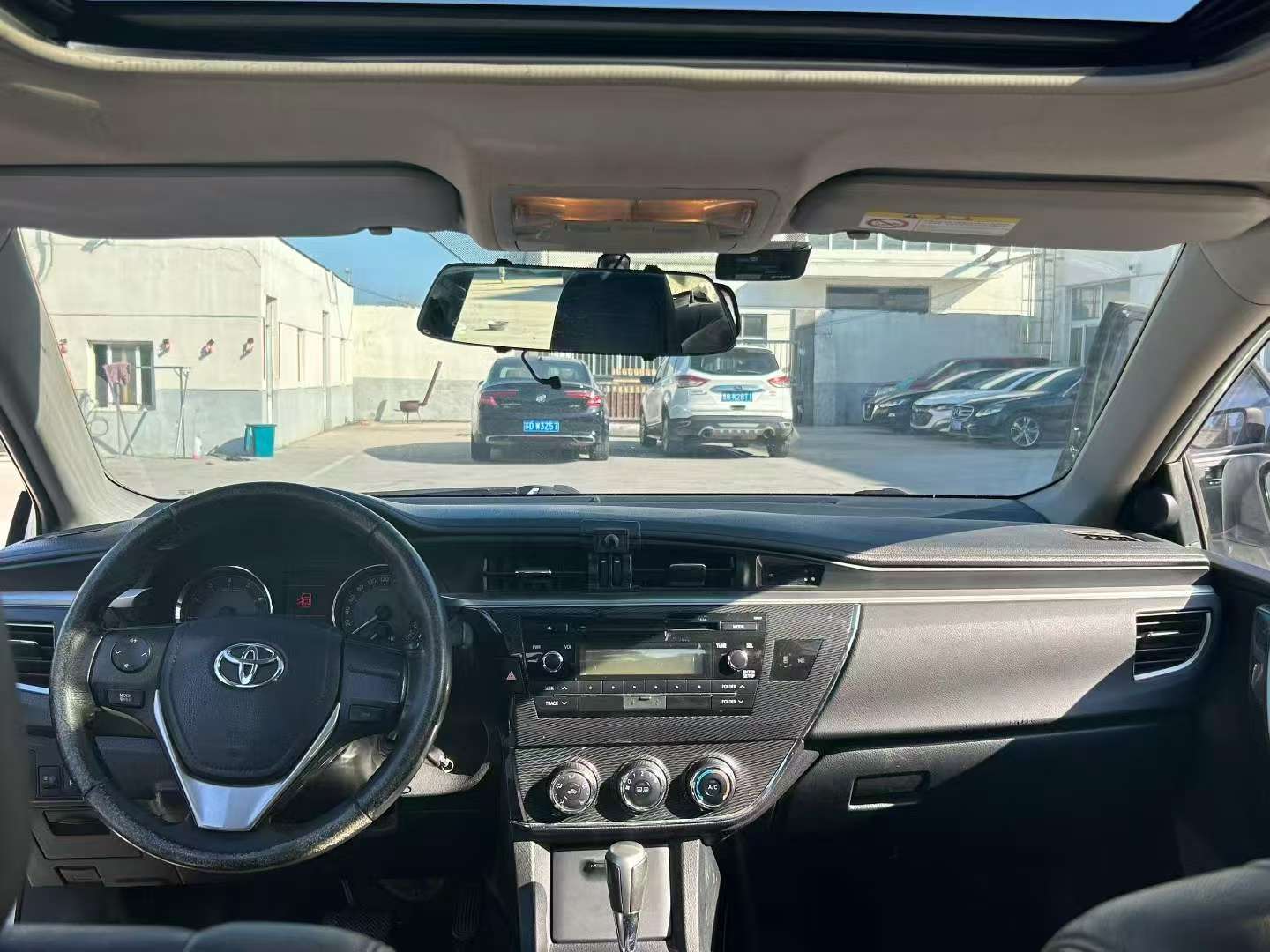 Toyota Corolla 2015 1.6L Automatic Sunroof Leather Edition 9