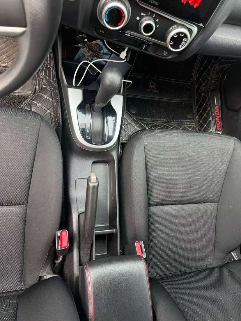 Honda Fit 1.5L Automatic Fashion 3