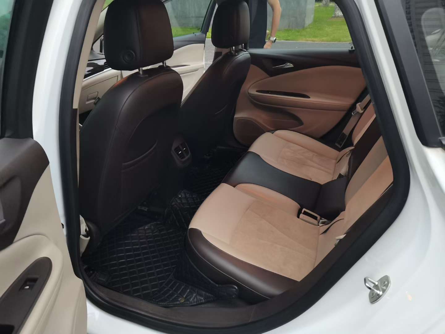 Buick Verano 1.5L Automatic Sunroof 6